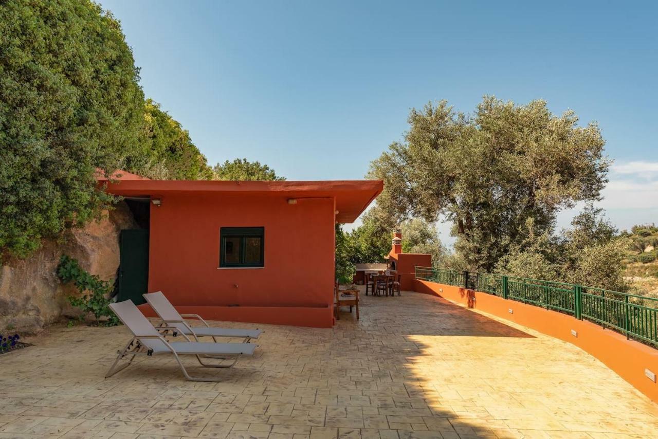 Agapi'S Home Roussospition Bagian luar foto